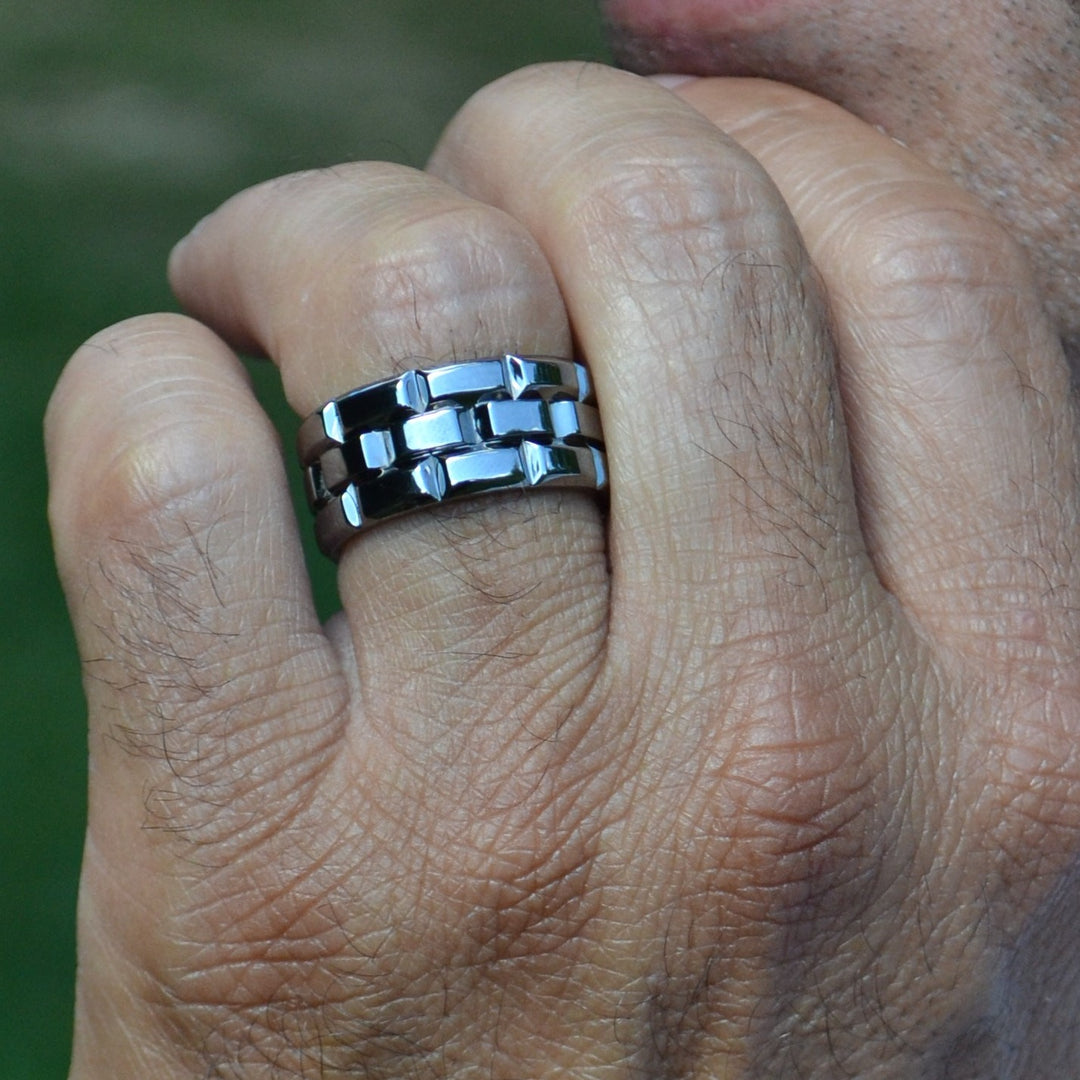 Tower 18K White Gold and Rhodium Statement Ring
