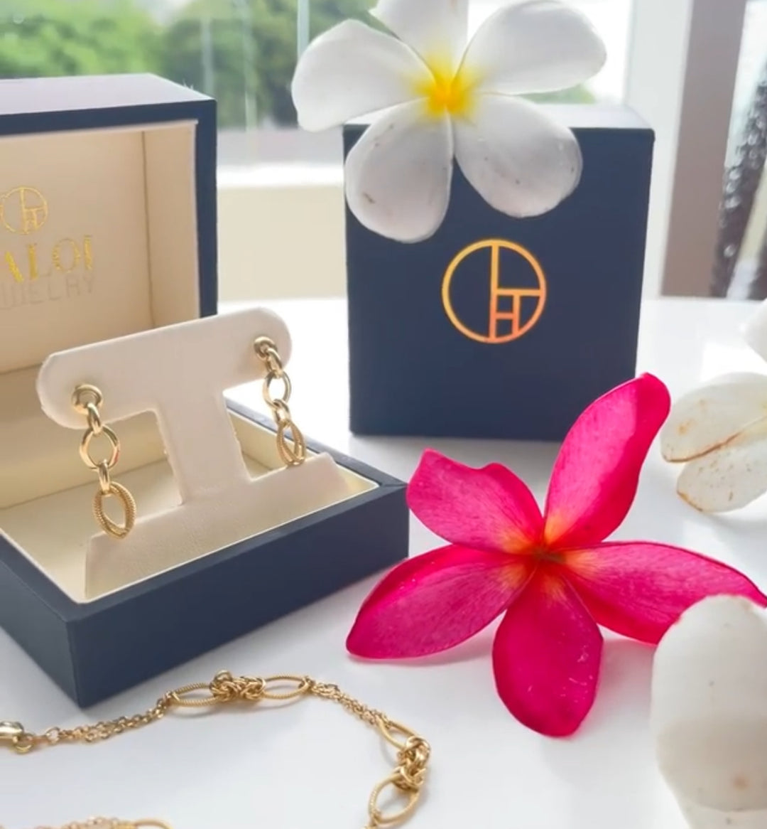 Embrace the Summer's Latest Trends with Kaloi Fine Jewelry